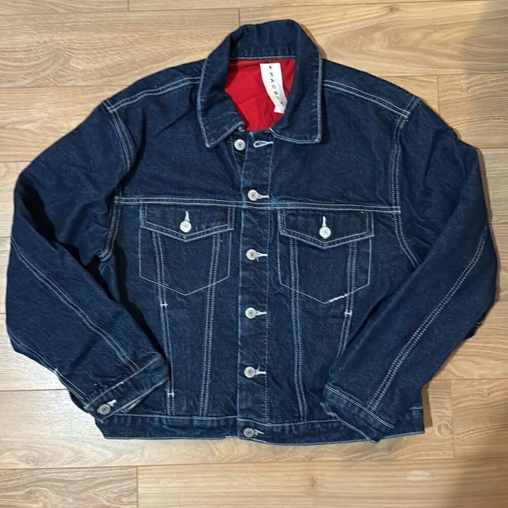 NWT Pacsun denim jacket one side  Red quilted inside.   original price $45‎